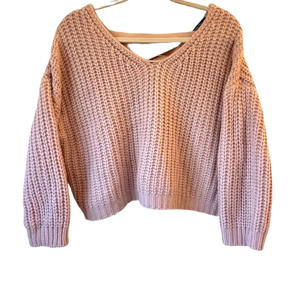 🌻3 for $25 SALE- Witty Fox Lace Up Cropped Sweater - Picture 1 of 10